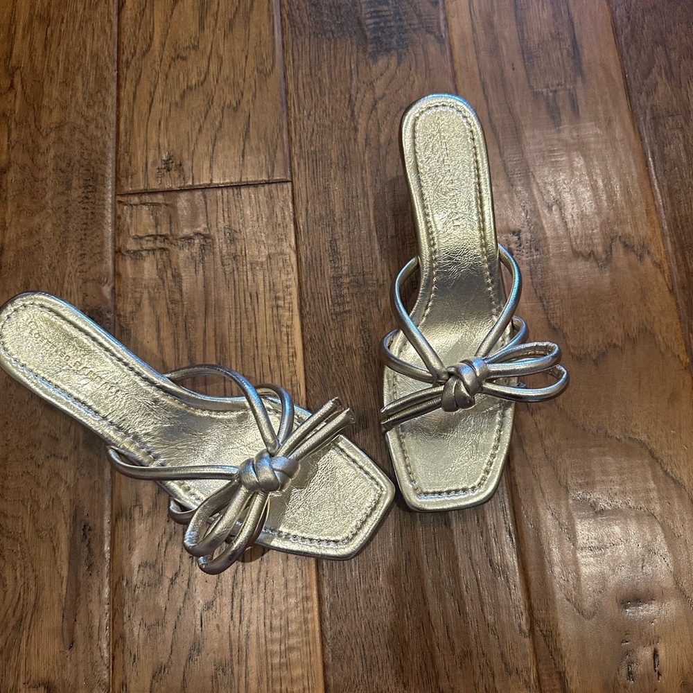 Brand New in box. Loeffler Randall Neely 45MM Metallic Leather Kitten-Heel